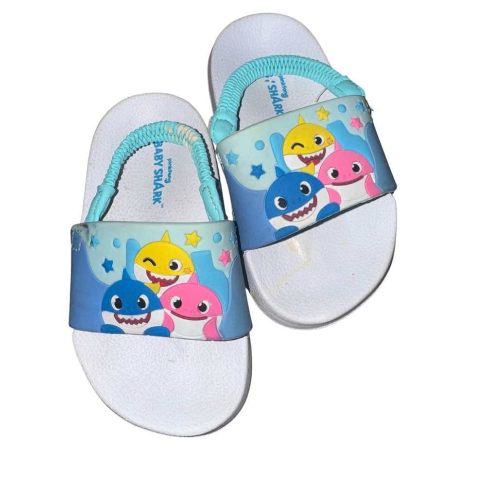 ☀️6/$20☀️ Baby Shark Kids Slide Sandals